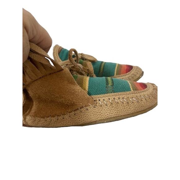 SERAPE Pattern Leather Moccasins - Wind Dancer Moccasin Shoes - Size 6 - Picture 7 of 10